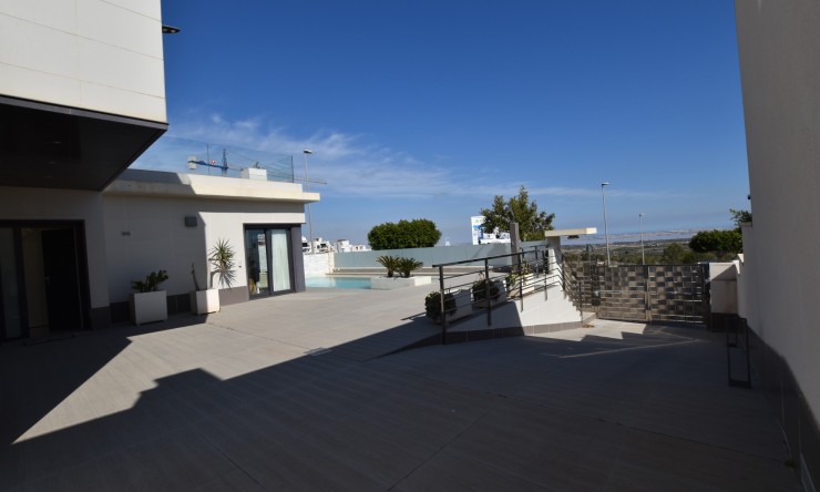 Videresalg - Frittliggende Villa - San Miguel de Salinas - San Miguel - Byen