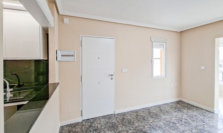 Re-Sale - Bungalow - Orihuela Costa