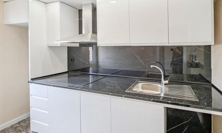 Re-Sale - Bungalow - Orihuela Costa