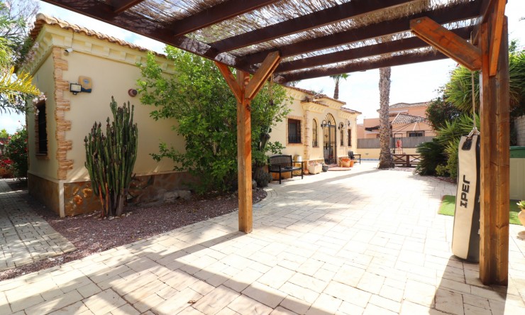 Re-Sale - Detached Villa - Formentera del Segura - Fincas de La Vega