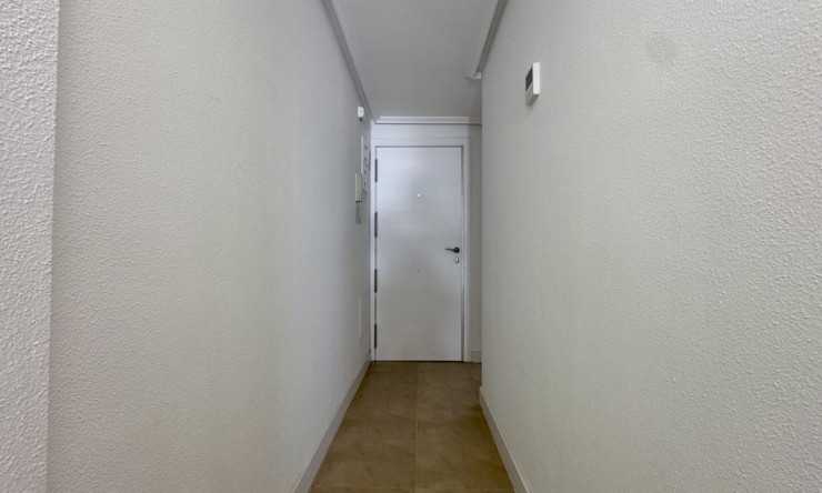 Re-Sale - Apartment - Torrevieja - Torrevieja - Centre
