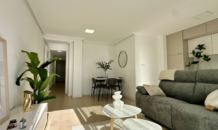 Re-Sale - Apartment - Torrevieja - Torrevieja - Centre
