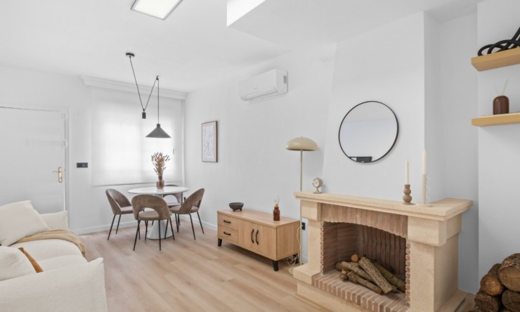 Videresalg - Frittliggende Villa - Orihuela Costa - Villamartin