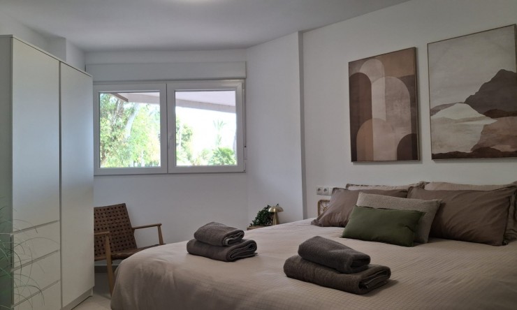 Re-Sale - Apartment - Torrevieja - Playa Acequion