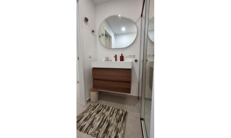 Re-Sale - Apartment - Torrevieja - Playa Acequion
