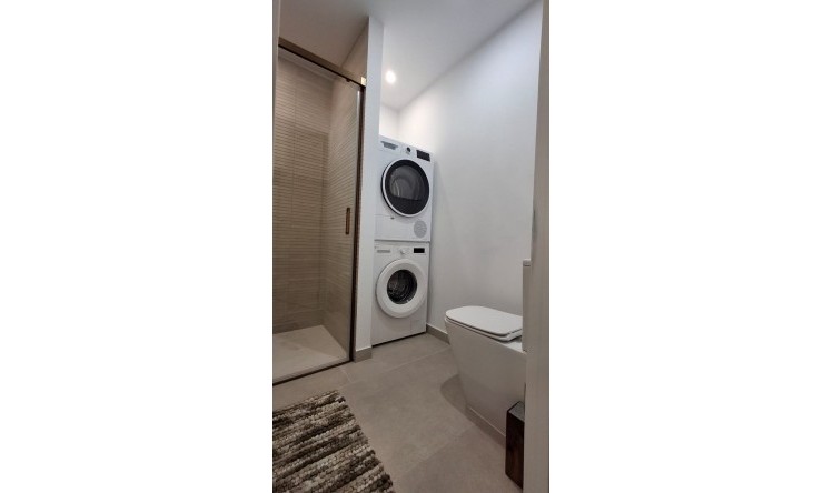 Re-Sale - Apartment - Torrevieja - Playa Acequion