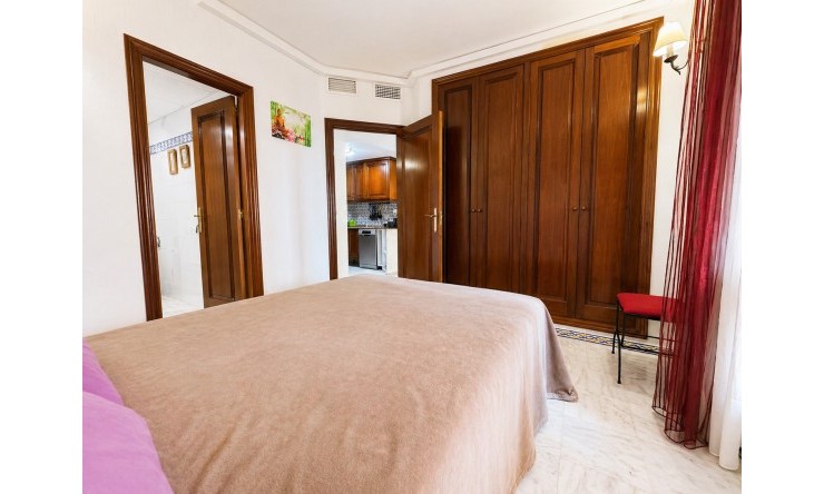 Re-Sale - Apartment - Torrevieja - Playa Los Locos