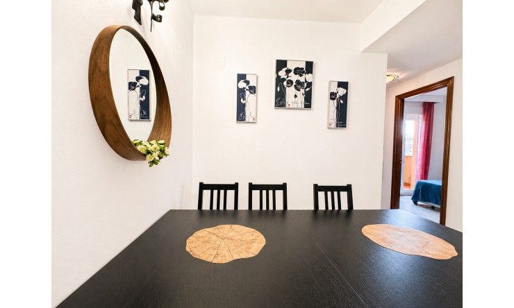 Re-Sale - Apartment - Torrevieja - Playa Los Locos