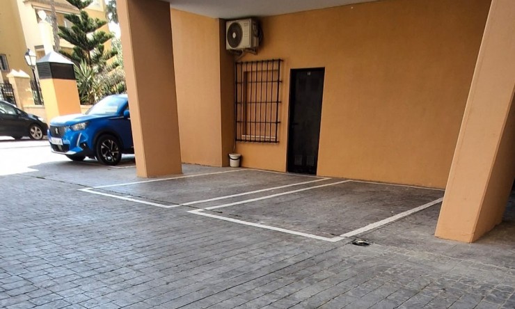 Re-Sale - Apartment - Torrevieja - Playa Los Locos