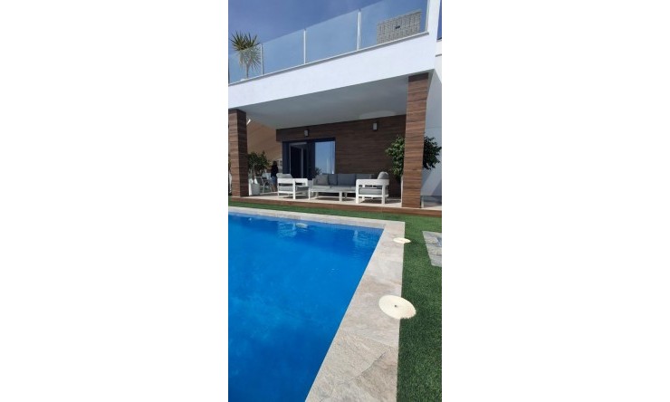 Wederverkoop - Vrijstaande Villa - Los Montesinos - Entre Naranjos / Vistabella Golf