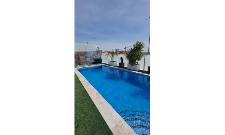 Wederverkoop - Vrijstaande Villa - Los Montesinos - Entre Naranjos / Vistabella Golf