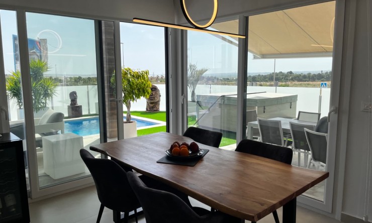 Wederverkoop - Vrijstaande Villa - Los Montesinos - Entre Naranjos / Vistabella Golf