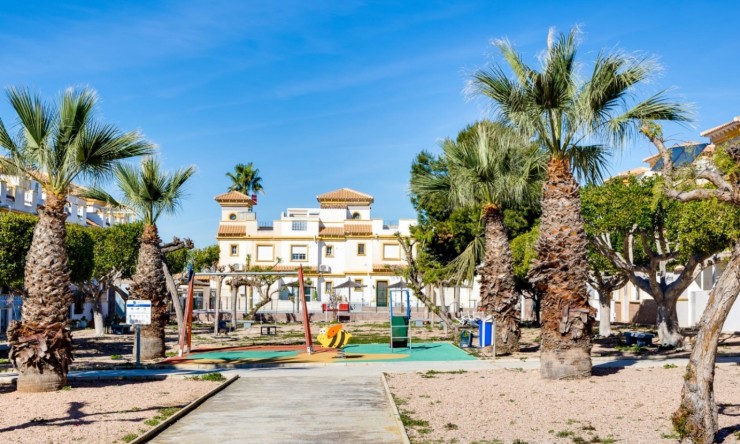 Re-Sale - Townhouse - Torrevieja - Aguas Nuevas