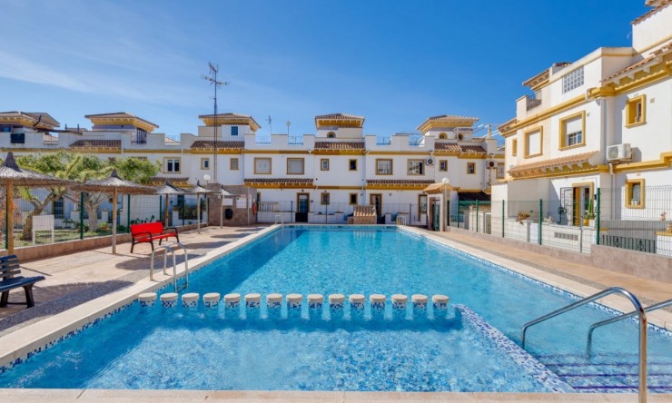 Re-Sale - Townhouse - Torrevieja - Aguas Nuevas