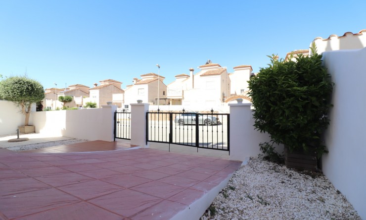 Wederverkoop - Vrijstaande Villa - San Miguel de Salinas - Lake View Mansions