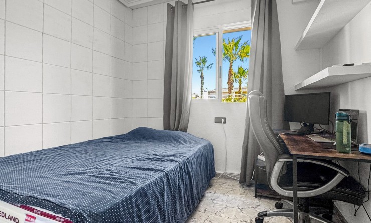 Wederverkoop - Duplex - Torrevieja - Aguas Nuevas
