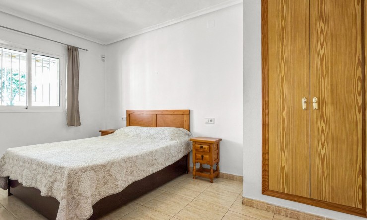 Re-Sale - Apartment - Orihuela Costa - Playa Flamenca