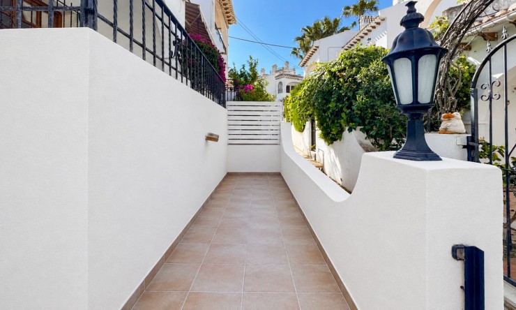 Wederverkoop - Bungalow - Torrevieja - Aguas Nuevas