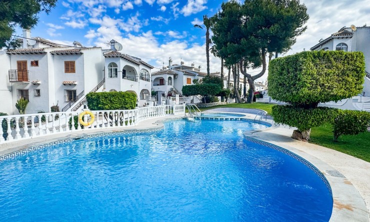 Wederverkoop - Bungalow - Torrevieja - Aguas Nuevas