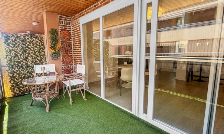 Reventa - Apartamento - Torrevieja - El Acequión - Los Náufragos