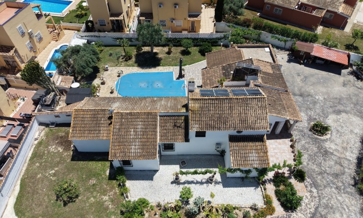 Re-Sale - Detached Villa - Orihuela Costa - Villamartin