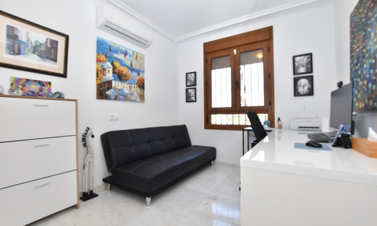 Re-Sale - Detached Villa - Algorfa - La Finca Golf Resort