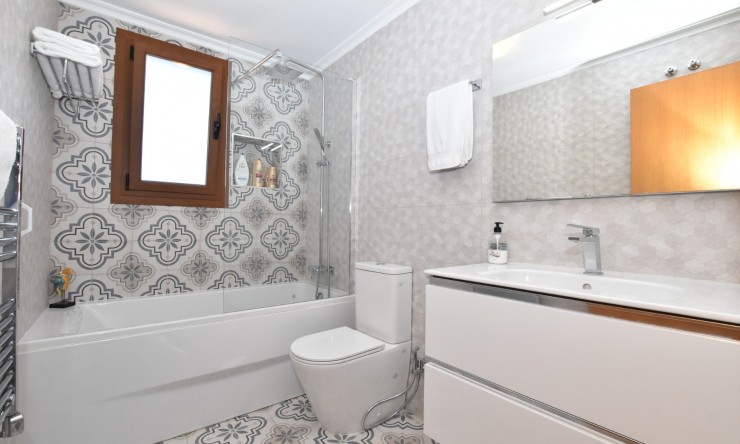 Re-Sale - Detached Villa - Algorfa - La Finca Golf Resort