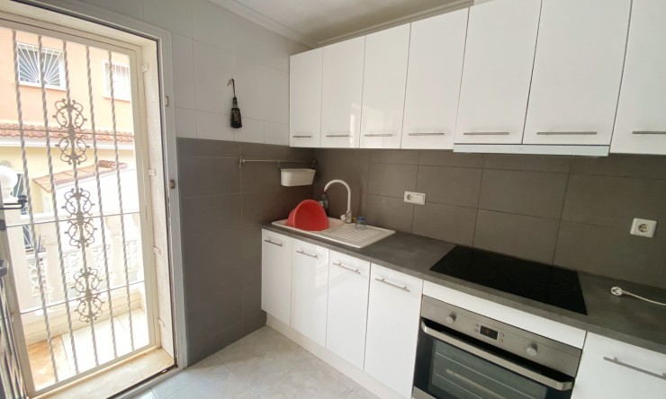 Re-Sale - Townhouse - Benijofar - Monte Azul