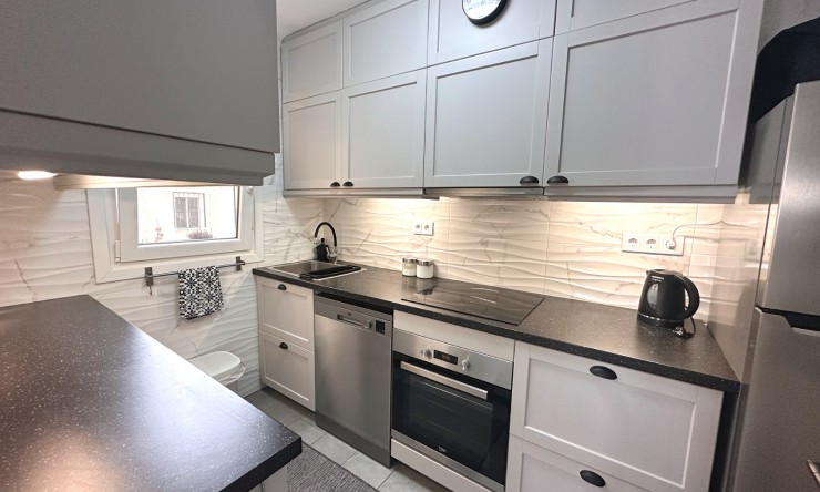 Reventa - Apartamento - Torrevieja - El Chaparral