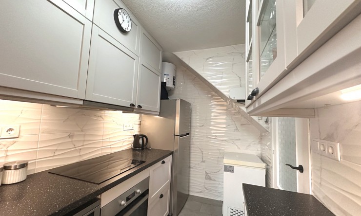 Reventa - Apartamento - Torrevieja - El Chaparral