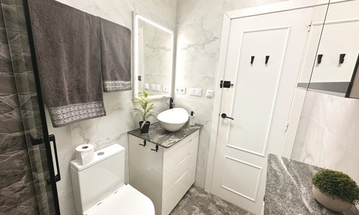 Reventa - Apartamento - Torrevieja - El Chaparral