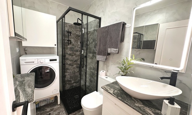 Reventa - Apartamento - Torrevieja - El Chaparral