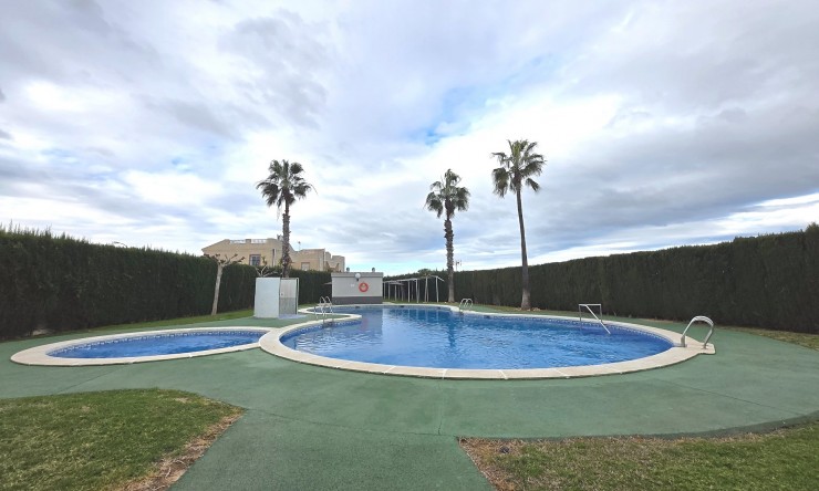 Reventa - Apartamento - Torrevieja - El Chaparral