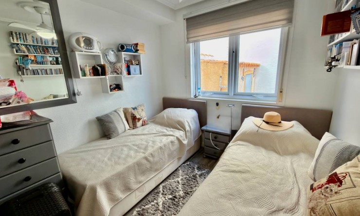 Re-Sale - Semi Detached Villa - Ciudad Quesada - La Marquesa