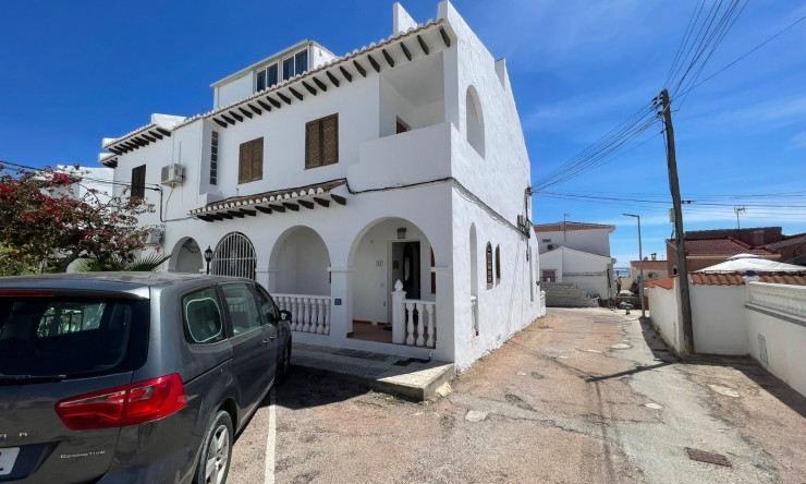 Re-Sale - Townhouse - Ciudad Quesada - Altos de Quesada