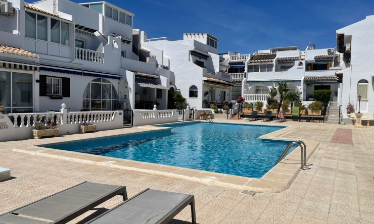Re-Sale - Townhouse - Ciudad Quesada - Altos de Quesada