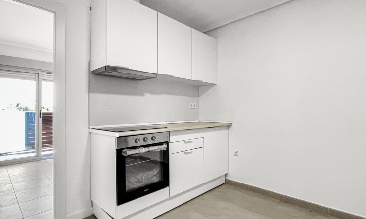 Re-Sale - Apartment - Torrevieja - El Acequión - Los Náufragos