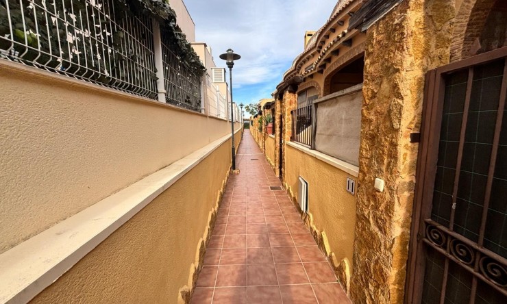 Re-Sale - Townhouse - Guardamar del Segura - El Eden