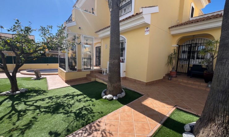 Re-Sale - Detached Villa - Orihuela Costa - Los Dolses