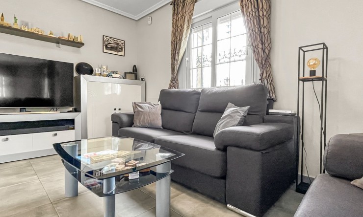 Re-Sale - Detached Villa - Orihuela Costa - Los Dolses