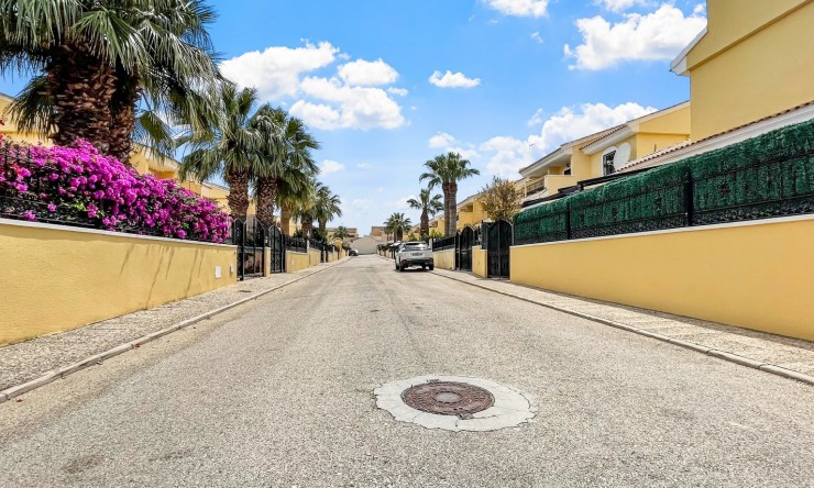 Re-Sale - Detached Villa - Orihuela Costa - Los Dolses