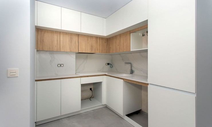 Re-Sale - Apartment - Torrevieja - Torrevieja - Centre