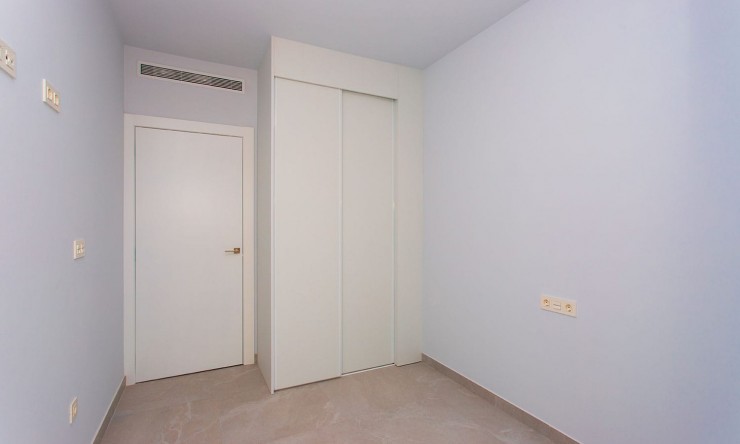 Re-Sale - Apartment - Torrevieja - Torrevieja - Centre