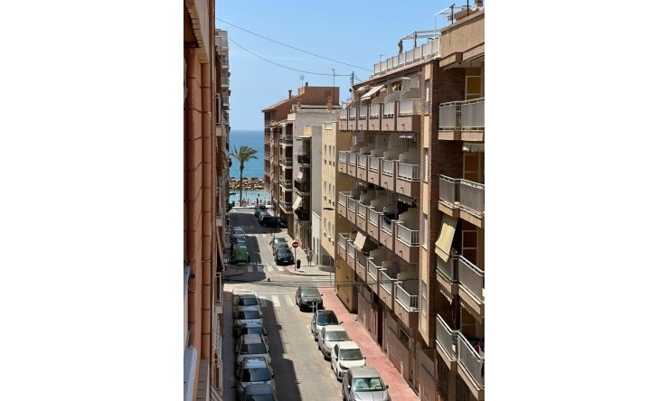 Re-Sale - Apartment - Torrevieja - Torrevieja - Centre