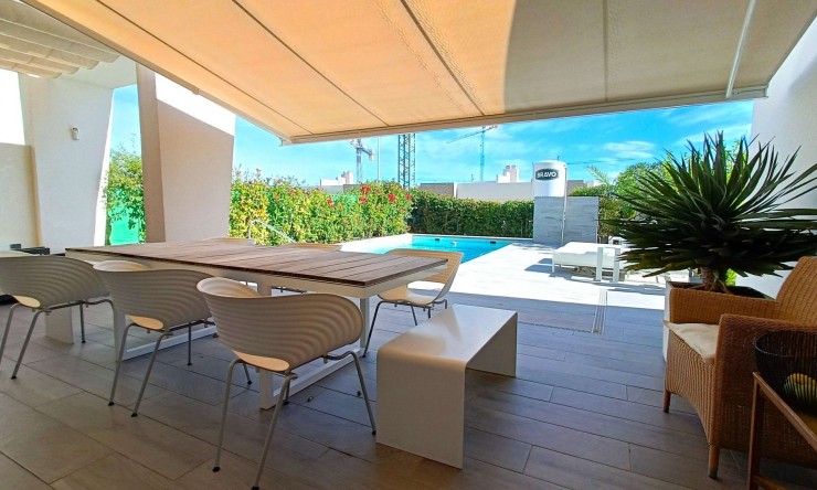 Videresalg - Frittliggende Villa - Algorfa - La Finca Golf Resort