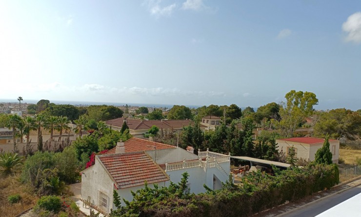 Re-Sale - Detached Villa - Orihuela Costa - Lomas de Don Juan
