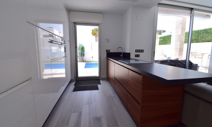 Re-Sale - Detached Villa - Orihuela Costa - Lomas de Cabo Roig