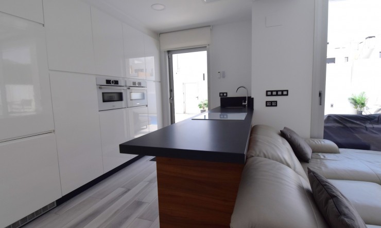 Re-Sale - Detached Villa - Orihuela Costa - Lomas de Cabo Roig