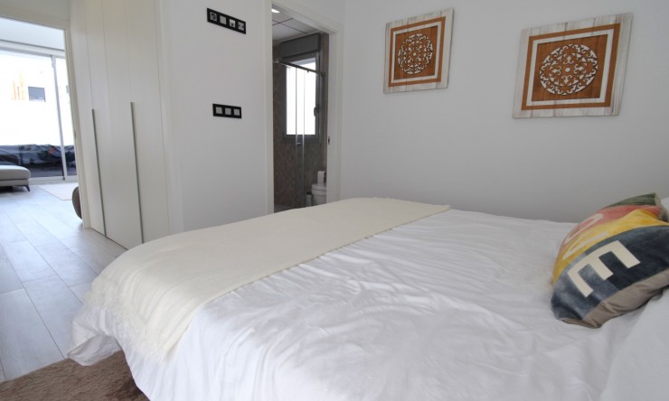 Re-Sale - Detached Villa - Orihuela Costa - Lomas de Cabo Roig