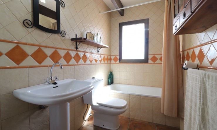 Re-Sale - Country Property - Albatera - Albatera - Country